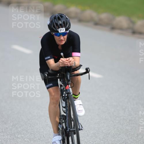 15.06.2025 - 27. Vierlanden-Triathlon H.Heesch http://msf.ph/oto/7984878 15.06.2025 11:02:26 Radfahren 174, 217 meine-sportfotos.de