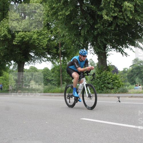 15.06.2025 - 7 Türme Triathlon Yannick Fuchs http://msf.ph/oto/7984884 15.06.2025 13:46:00 Radfahren  meine-sportfotos.de