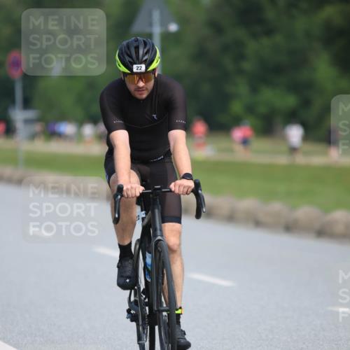 21.06.2025 - 27. Vierlanden-Triathlon H.Heesch http://msf.ph/oto/7984977 15.06.2025 11:25:04 Radfahren 22, 29, 81, 693, 970 meine-sportfotos.de