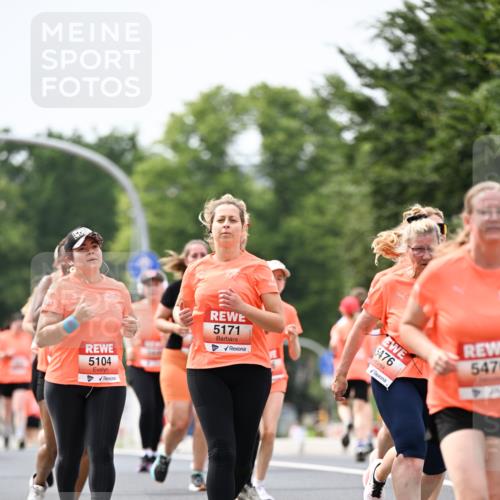 15.06.2025 - REWE Women's Run Dr. Thomas Lammeyer http://msf.ph/oto/7984980 15.06.2025 10:47:19 Laufen 5104, 5171, 5476, 547 meine-sportfotos.de