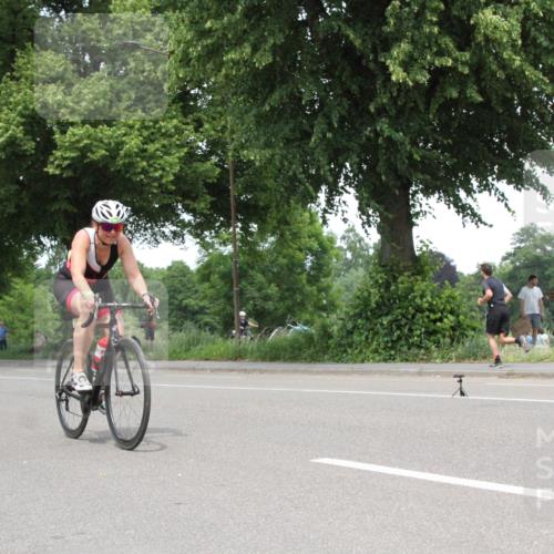 15.06.2025 - 7 Türme Triathlon Yannick Fuchs http://msf.ph/oto/7985006 15.06.2025 13:46:40 Radfahren  meine-sportfotos.de