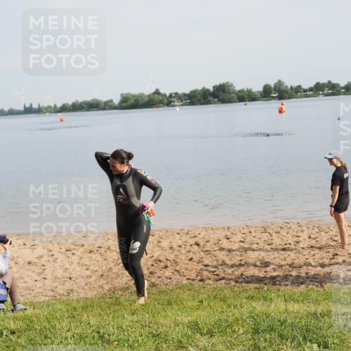21.06.2025 - 27. Vierlanden-Triathlon MichiJ http://msf.ph/oto/7985104 15.06.2026 09:09:22 Schwimmen 224 meine-sportfotos.de