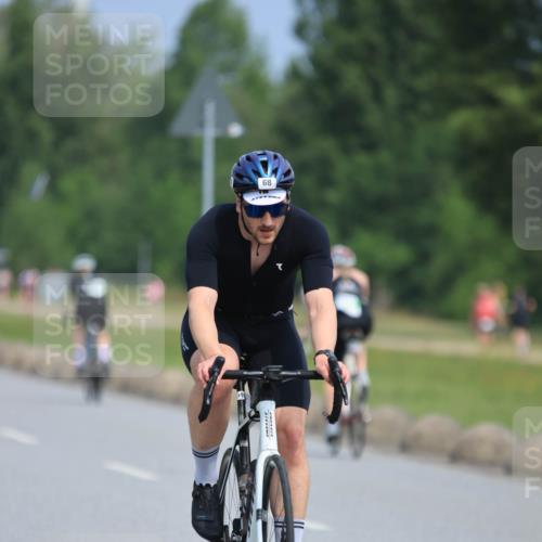 21.06.2025 - 27. Vierlanden-Triathlon H.Heesch http://msf.ph/oto/7985138 15.06.2025 11:25:23 Radfahren 68, 97, 143, 169, 233, 792, 888 meine-sportfotos.de