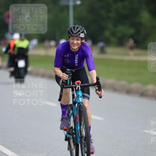 15.06.2025 - 27. Vierlanden-Triathlon H.Heesch http://msf.ph/oto/7985139 15.06.2025 11:04:03 Radfahren 165, 535, 575, 633, 651, 740 meine-sportfotos.de