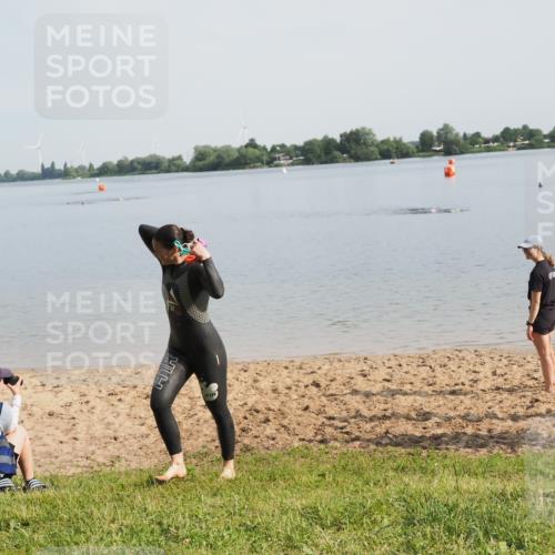 21.06.2025 - 27. Vierlanden-Triathlon MichiJ http://msf.ph/oto/7985141 15.06.2026 09:09:22 Schwimmen 224 meine-sportfotos.de