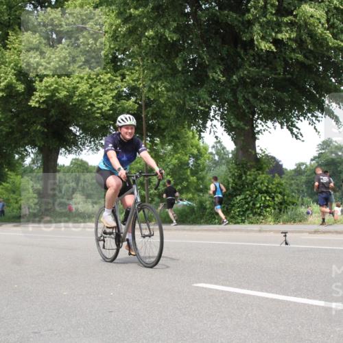 15.06.2025 - 7 Türme Triathlon Yannick Fuchs http://msf.ph/oto/7985163 15.06.2025 13:46:57 Radfahren  meine-sportfotos.de
