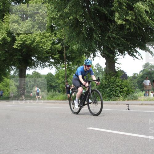 15.06.2025 - 7 Türme Triathlon Yannick Fuchs http://msf.ph/oto/7985197 15.06.2025 13:47:01 Radfahren  meine-sportfotos.de
