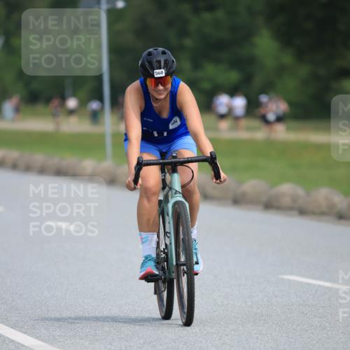 15.06.2025 - 27. Vierlanden-Triathlon H.Heesch http://msf.ph/oto/7985239 15.06.2025 11:04:30 Radfahren 12, 48, 242, 466, 568, 711, 755 meine-sportfotos.de