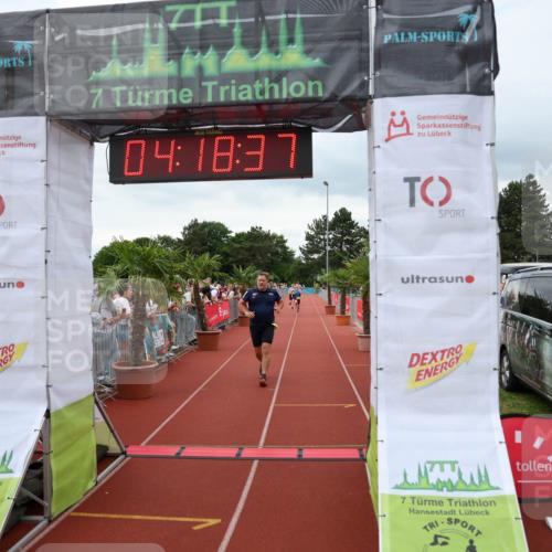 15.06.2025 - 7 Türme Triathlon Michael Strokosch http://msf.ph/oto/7985248 15.06.2025 14:18:37 Ziel 550, 720, 779, 802, 925, 979, 1161 meine-sportfotos.de