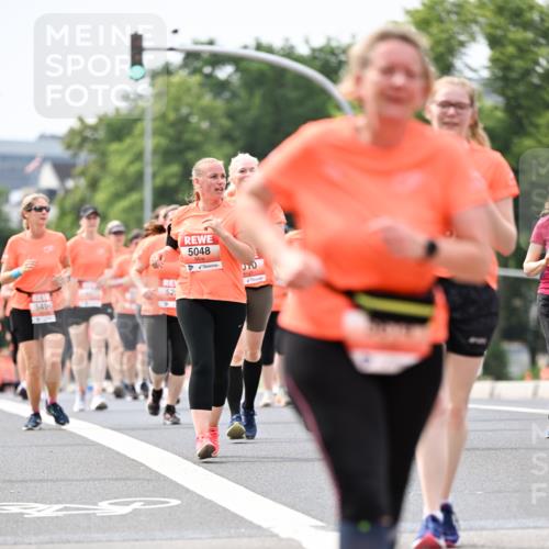 15.06.2025 - REWE Women's Run Dr. Thomas Lammeyer http://msf.ph/oto/7985300 15.06.2025 10:47:26 Laufen 5048, 52, 5490 meine-sportfotos.de