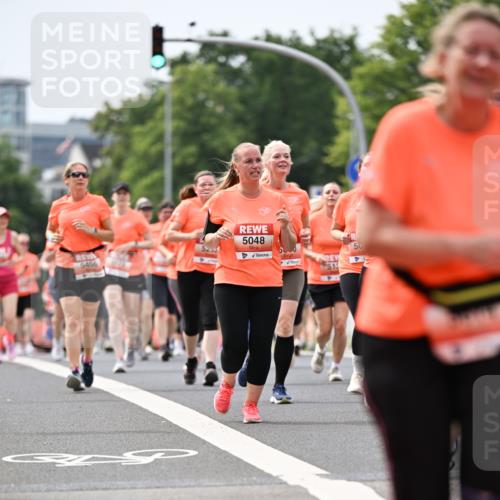 15.06.2025 - REWE Women's Run Dr. Thomas Lammeyer http://msf.ph/oto/7985321 15.06.2025 10:47:26 Laufen 5048 meine-sportfotos.de