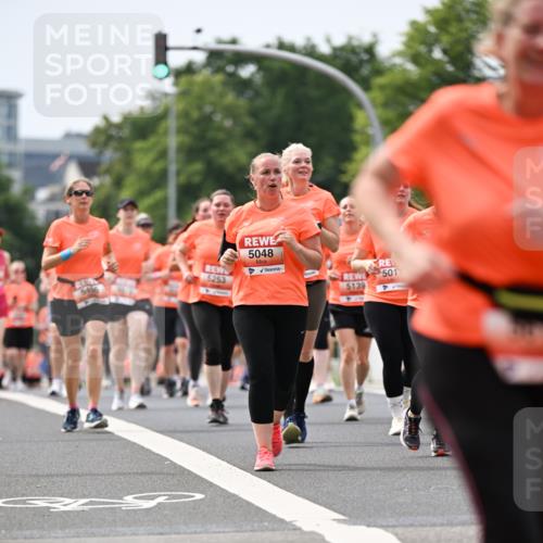 15.06.2025 - REWE Women's Run Dr. Thomas Lammeyer http://msf.ph/oto/7985342 15.06.2025 10:47:26 Laufen 5048, 501, 5139 meine-sportfotos.de