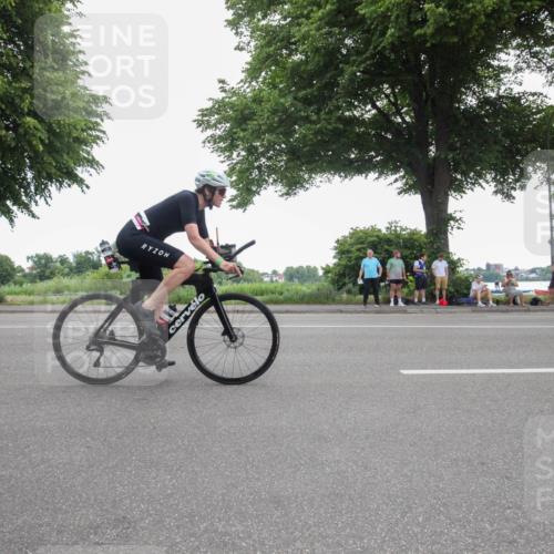 15.06.2025 - 7 Türme Triathlon Yannick Fuchs http://msf.ph/oto/7985458 15.06.2025 11:16:34 Radfahren 241, 262, 274, 327 meine-sportfotos.de