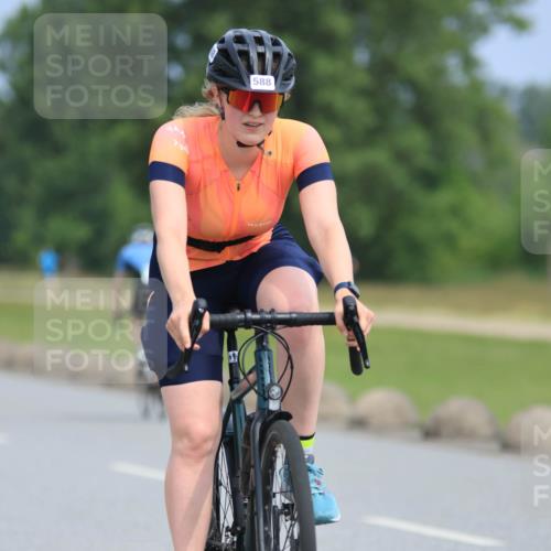 15.06.2025 - 27. Vierlanden-Triathlon H.Heesch http://msf.ph/oto/7985492 15.06.2025 11:05:06 Radfahren 122, 231, 246, 588, 692, 702, 733 meine-sportfotos.de