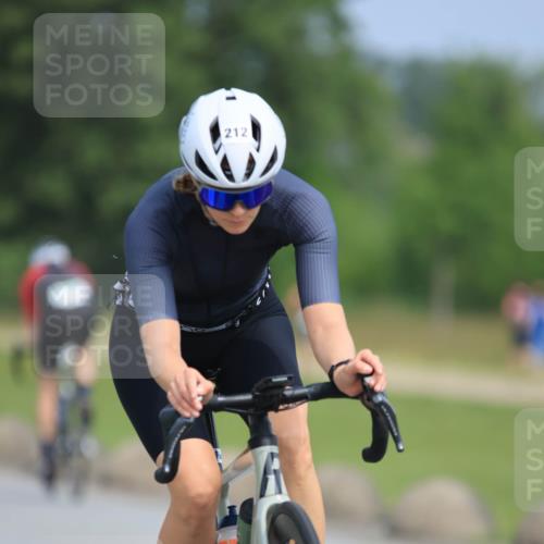 15.06.2025 - 27. Vierlanden-Triathlon H.Heesch http://msf.ph/oto/7985533 15.06.2025 11:05:18 Radfahren 212, 707 meine-sportfotos.de