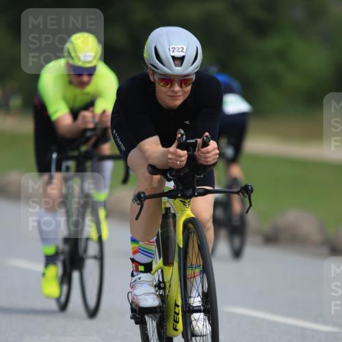 15.06.2025 - 27. Vierlanden-Triathlon H.Heesch http://msf.ph/oto/7985563 15.06.2025 11:05:33 Radfahren 82, 99, 222, 552, 688, 718 meine-sportfotos.de