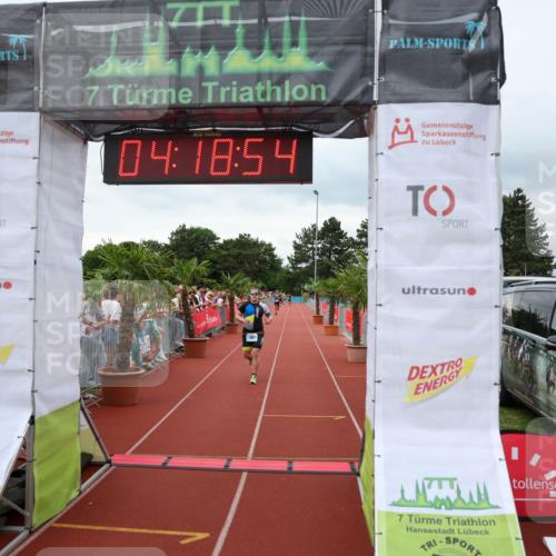 15.06.2025 - 7 Türme Triathlon Michael Strokosch http://msf.ph/oto/7985578 15.06.2025 14:18:54 Ziel 594, 677, 1119 meine-sportfotos.de
