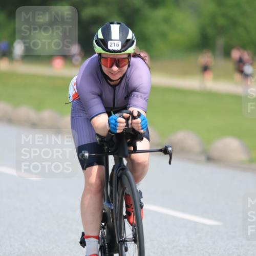 21.06.2025 - 27. Vierlanden-Triathlon H.Heesch http://msf.ph/oto/7985644 15.06.2025 11:31:19 Radfahren 216 meine-sportfotos.de