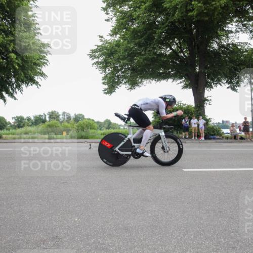 15.06.2025 - 7 Türme Triathlon Yannick Fuchs http://msf.ph/oto/7985691 15.06.2025 11:32:09 Radfahren 277, 313 meine-sportfotos.de