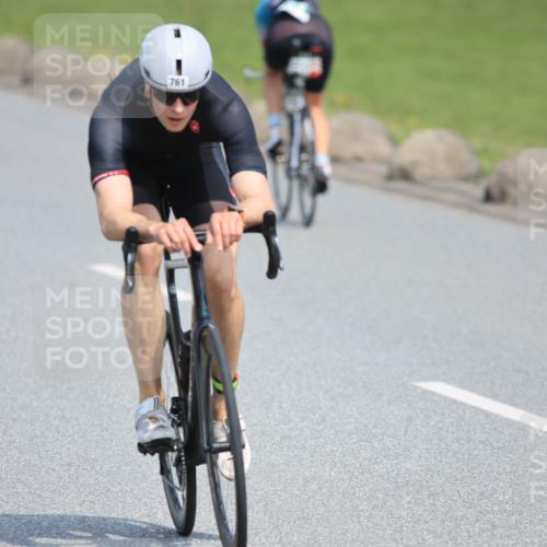 21.06.2025 - 27. Vierlanden-Triathlon H.Heesch http://msf.ph/oto/7985731 15.06.2025 11:31:56 Radfahren 113, 761, 898, 913, 959 meine-sportfotos.de