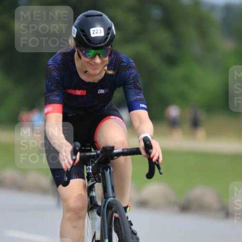 15.06.2025 - 27. Vierlanden-Triathlon H.Heesch http://msf.ph/oto/7985746 15.06.2025 11:06:12 Radfahren 16, 206, 223, 697, 705, 760 meine-sportfotos.de
