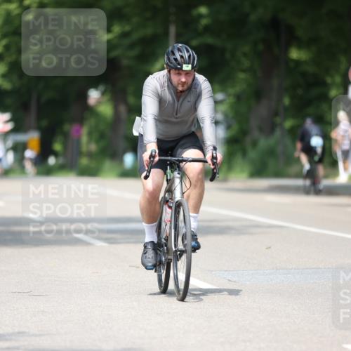 15.06.2025 - 7 Türme Triathlon Yannick Fuchs http://msf.ph/oto/7985775 15.06.2025 12:56:14 Radfahren 284, 454, 538, 550, 557, 635, 674 meine-sportfotos.de