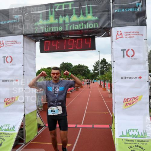 15.06.2025 - 7 Türme Triathlon Michael Strokosch http://msf.ph/oto/7985802 15.06.2025 14:19:04 Ziel 604 meine-sportfotos.de