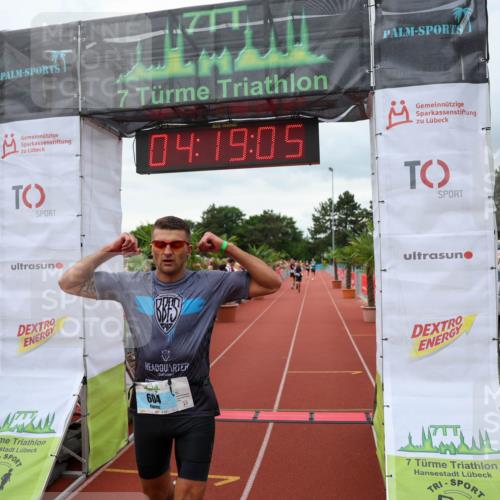 15.06.2025 - 7 Türme Triathlon Michael Strokosch http://msf.ph/oto/7985820 15.06.2025 14:19:04 Ziel 604 meine-sportfotos.de