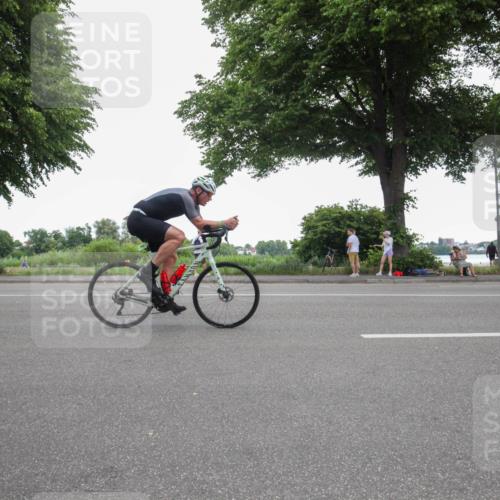 15.06.2025 - 7 Türme Triathlon Yannick Fuchs http://msf.ph/oto/7985845 15.06.2025 11:41:29 Radfahren 263 meine-sportfotos.de