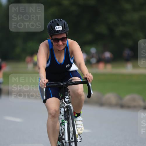15.06.2025 - 27. Vierlanden-Triathlon H.Heesch http://msf.ph/oto/7985873 15.06.2025 11:06:20 Radfahren 5, 16, 485, 539 meine-sportfotos.de