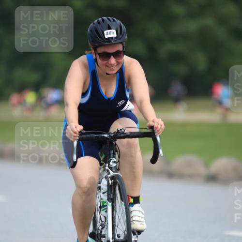 15.06.2025 - 27. Vierlanden-Triathlon H.Heesch http://msf.ph/oto/7985888 15.06.2025 11:06:21 Radfahren 5, 16, 485, 539 meine-sportfotos.de