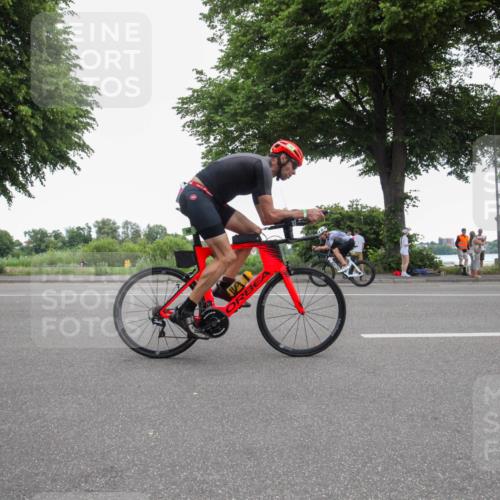 15.06.2025 - 7 Türme Triathlon Yannick Fuchs http://msf.ph/oto/7985961 15.06.2025 11:44:40 Radfahren 247, 317 meine-sportfotos.de