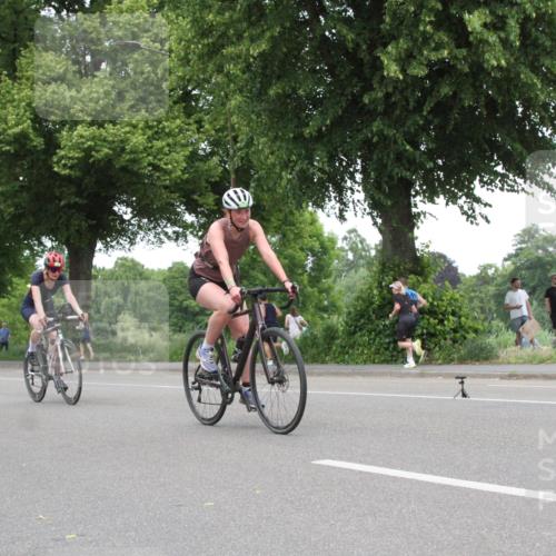 15.06.2025 - 7 Türme Triathlon Yannick Fuchs http://msf.ph/oto/7985964 15.06.2025 13:49:08 Radfahren  meine-sportfotos.de
