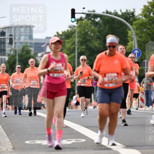 15.06.2025 - REWE Women's Run Dr. Thomas Lammeyer http://msf.ph/oto/7986012 15.06.2025 10:47:39 Laufen 5523, 5546, 5241 meine-sportfotos.de