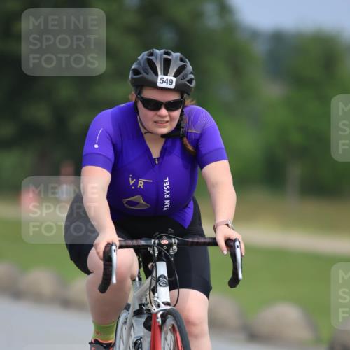 15.06.2025 - 27. Vierlanden-Triathlon H.Heesch http://msf.ph/oto/7986054 15.06.2025 11:07:00 Radfahren 549, 642 meine-sportfotos.de