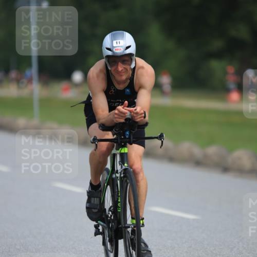 15.06.2025 - 27. Vierlanden-Triathlon H.Heesch http://msf.ph/oto/7986089 15.06.2025 11:07:19 Radfahren 11, 162 meine-sportfotos.de