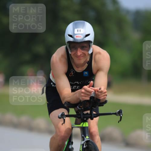 15.06.2025 - 27. Vierlanden-Triathlon H.Heesch http://msf.ph/oto/7986107 15.06.2025 11:07:20 Radfahren 11, 162 meine-sportfotos.de