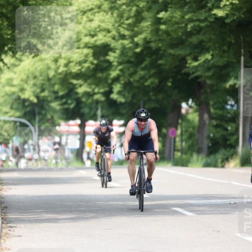 15.06.2025 - 7 Türme Triathlon Yannick Fuchs http://msf.ph/oto/7986137 15.06.2025 12:57:03 Radfahren 248, 315, 360, 388, 390, 440, 615, 664, 1072 meine-sportfotos.de
