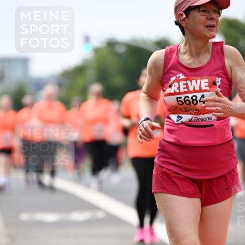 15.06.2025 - REWE Women's Run Dr. Thomas Lammeyer http://msf.ph/oto/7986211 15.06.2025 10:47:44 Laufen 5684 meine-sportfotos.de