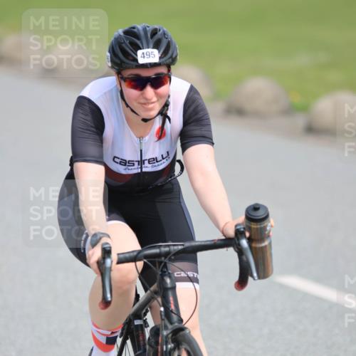 15.06.2025 - 27. Vierlanden-Triathlon H.Heesch http://msf.ph/oto/7986297 15.06.2025 11:08:39 Radfahren 163, 495, 581, 619 meine-sportfotos.de