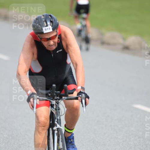 15.06.2025 - 27. Vierlanden-Triathlon H.Heesch http://msf.ph/oto/7986310 15.06.2025 11:08:42 Radfahren 495, 619 meine-sportfotos.de