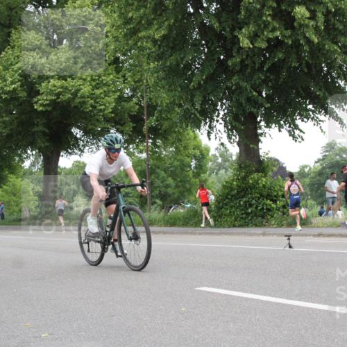 15.06.2025 - 7 Türme Triathlon Yannick Fuchs http://msf.ph/oto/7986318 15.06.2025 13:49:59 Radfahren  meine-sportfotos.de