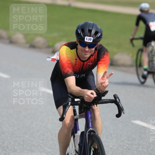 15.06.2025 - 27. Vierlanden-Triathlon H.Heesch http://msf.ph/oto/7986325 15.06.2025 11:10:10 Radfahren 130, 210, 649, 822, 851 meine-sportfotos.de