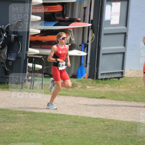 15.06.2025 - 27. Vierlanden-Triathlon H.Heesch http://msf.ph/oto/7986332 15.06.2025 11:10:26 Radfahren 145, 668, 701, 746, 867 meine-sportfotos.de