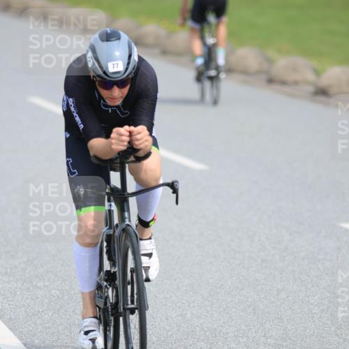 15.06.2025 - 27. Vierlanden-Triathlon H.Heesch http://msf.ph/oto/7986387 15.06.2025 11:11:19 Radfahren 59, 77, 88, 116, 127, 646 meine-sportfotos.de