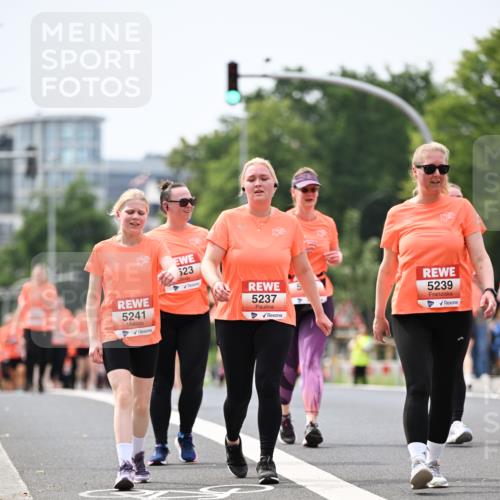 15.06.2025 - REWE Women's Run Dr. Thomas Lammeyer http://msf.ph/oto/7986393 15.06.2025 10:47:49 Laufen 5241, 523, 5237, 5239 meine-sportfotos.de