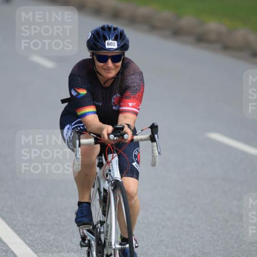 15.06.2025 - 27. Vierlanden-Triathlon H.Heesch http://msf.ph/oto/7986446 15.06.2025 11:11:50 Radfahren 212, 602 meine-sportfotos.de
