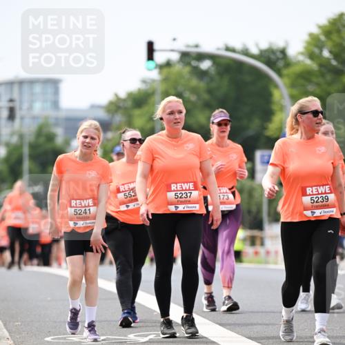 15.06.2025 - REWE Women's Run Dr. Thomas Lammeyer http://msf.ph/oto/7986449 15.06.2025 10:47:49 Laufen 5241, 55, 5237, 173, 5239 meine-sportfotos.de