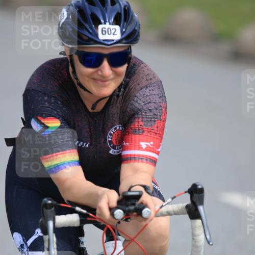 15.06.2025 - 27. Vierlanden-Triathlon H.Heesch http://msf.ph/oto/7986466 15.06.2025 11:11:51 Radfahren 212, 602, 793 meine-sportfotos.de