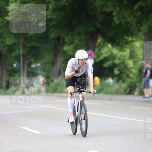15.06.2025 - 7 Türme Triathlon Yannick Fuchs http://msf.ph/oto/7986538 15.06.2025 11:42:06 Radfahren 225 meine-sportfotos.de